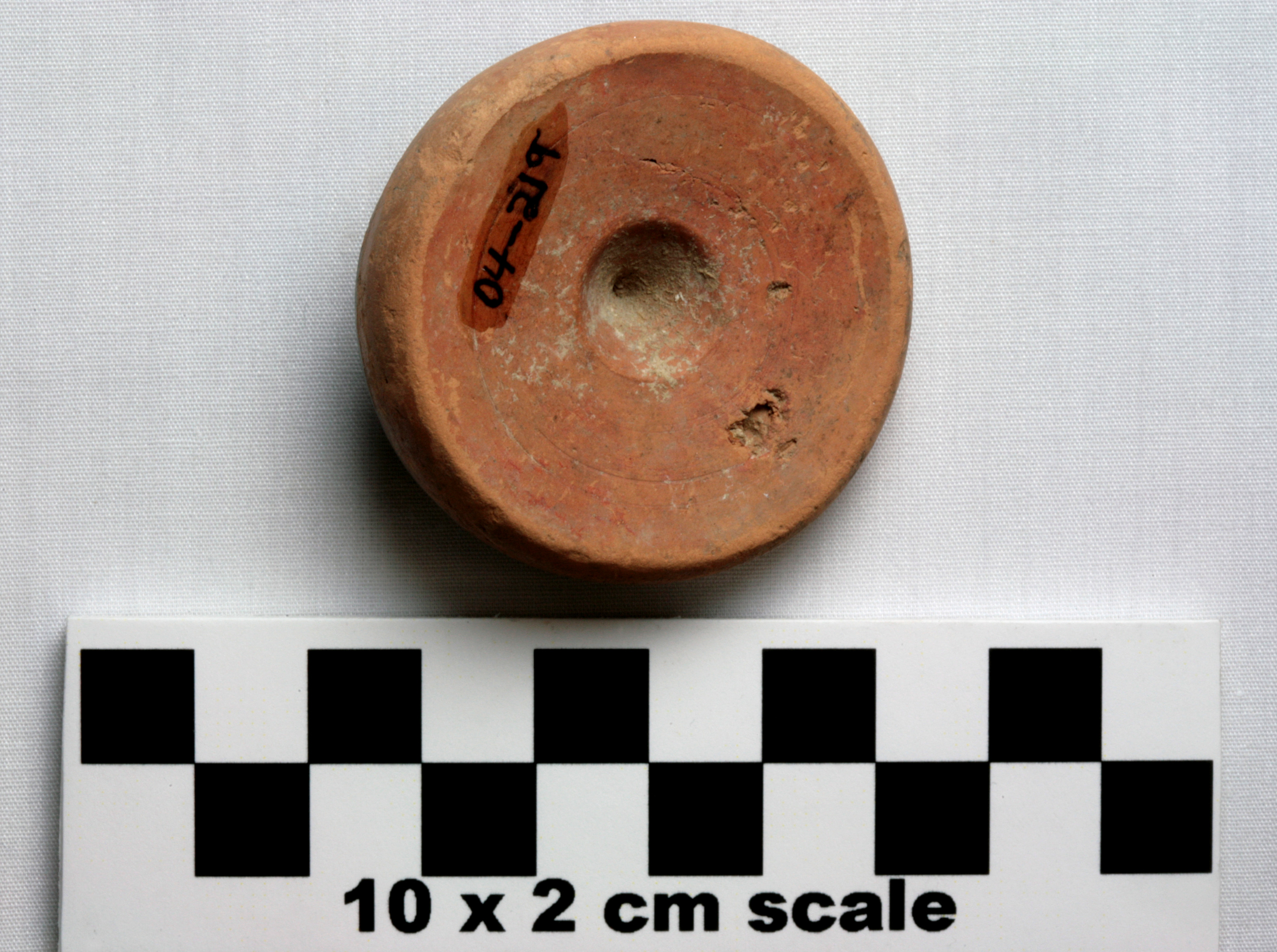 Image of item of type Pottery and color Reddish orange