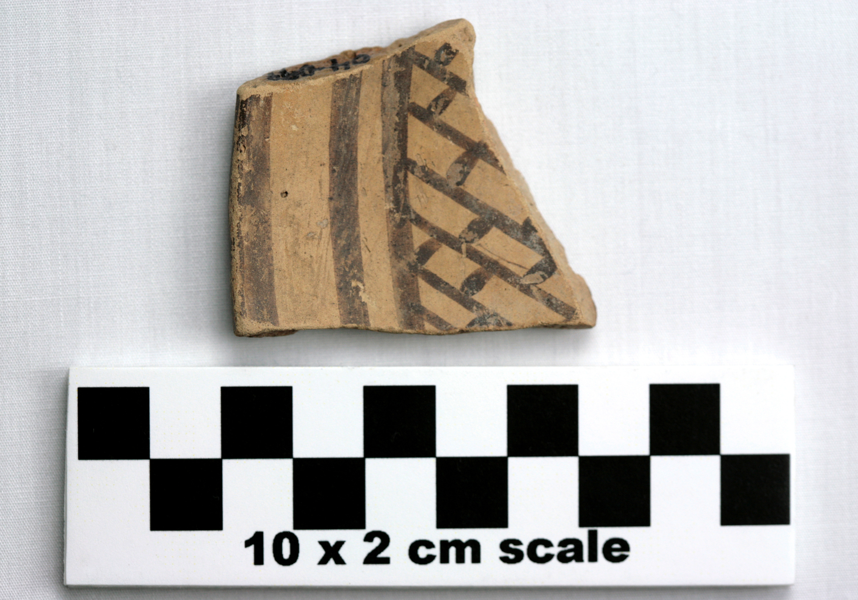 Image of item of type Pottery and color Pinkish gray