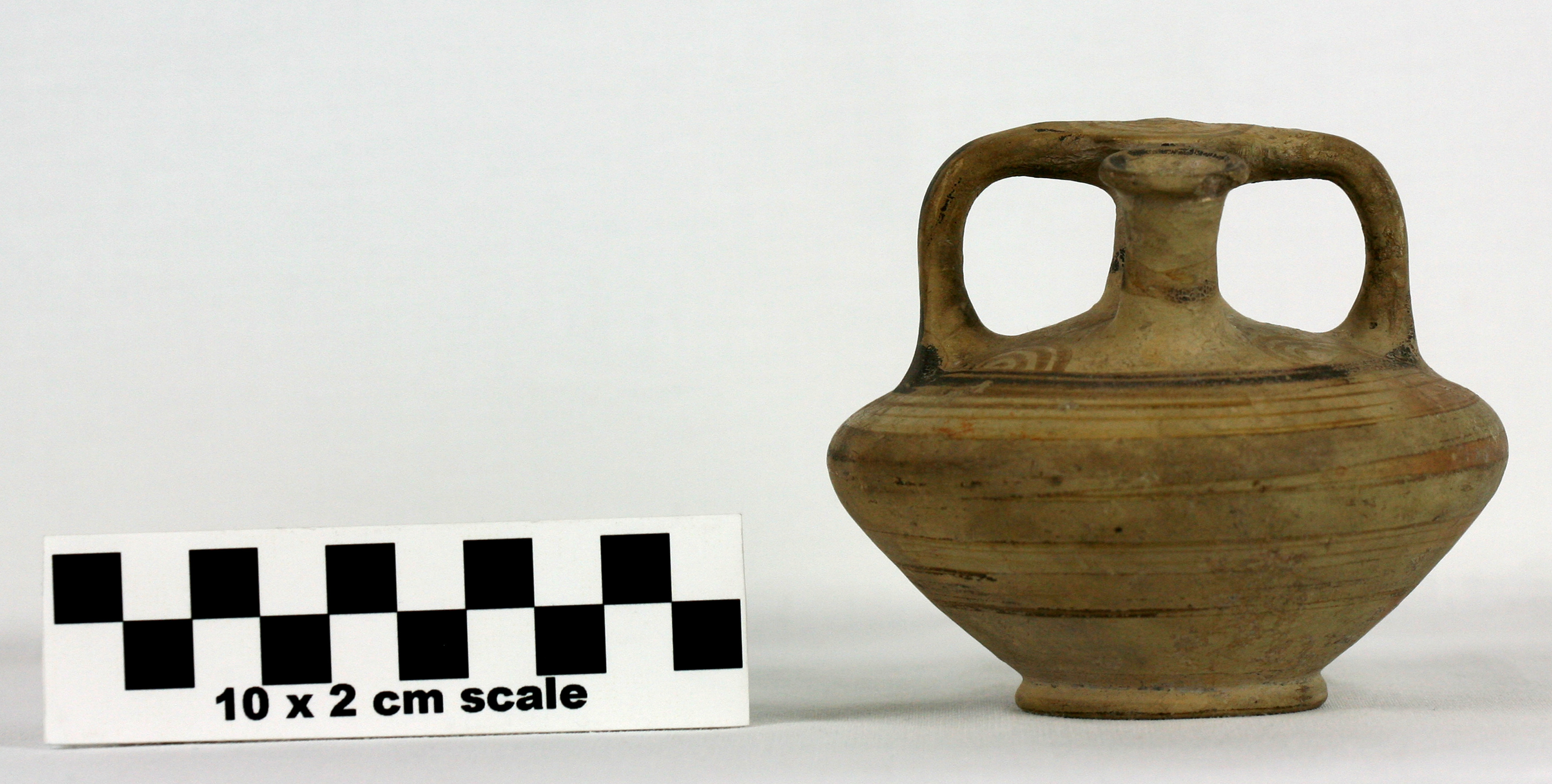 Image of item of type Pottery and color Very pale brown