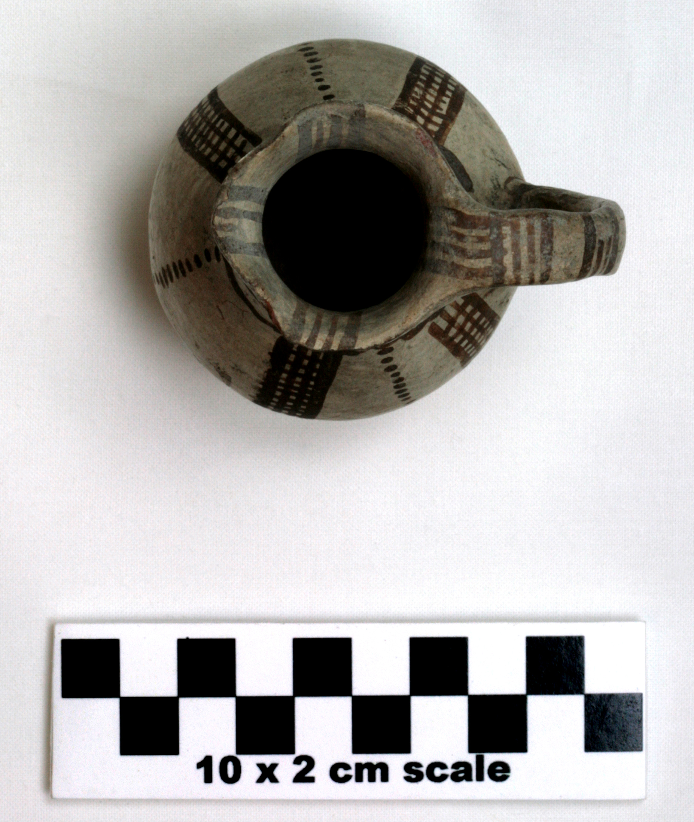 Image of item of type Pottery and color Reddish-brown (fired gray)