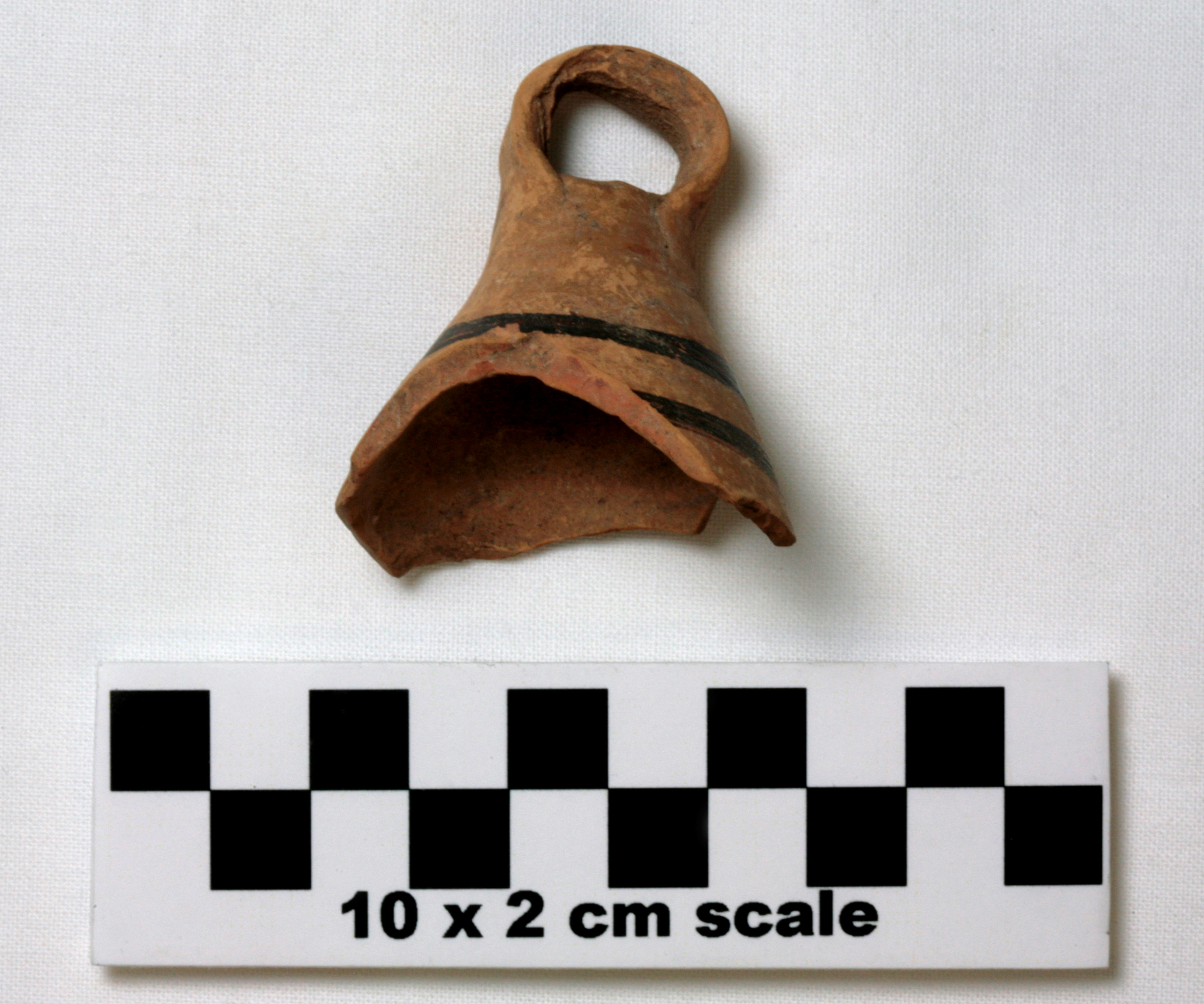 Image of item of type Pottery and color Reddish yellow