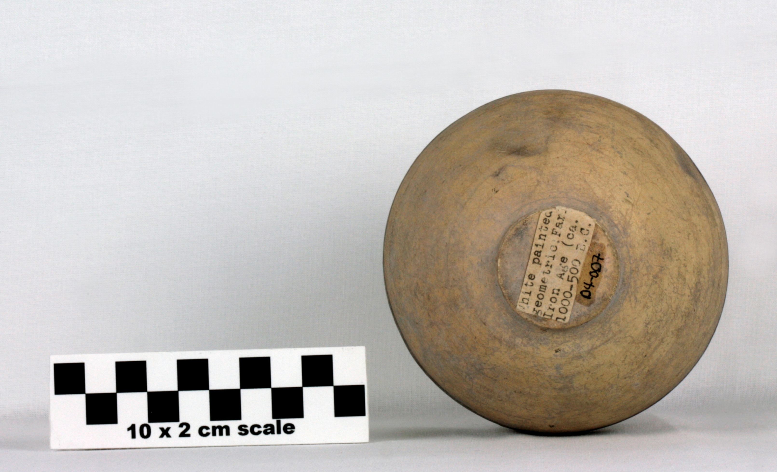 Image of item of type Pottery and color Very pale brown