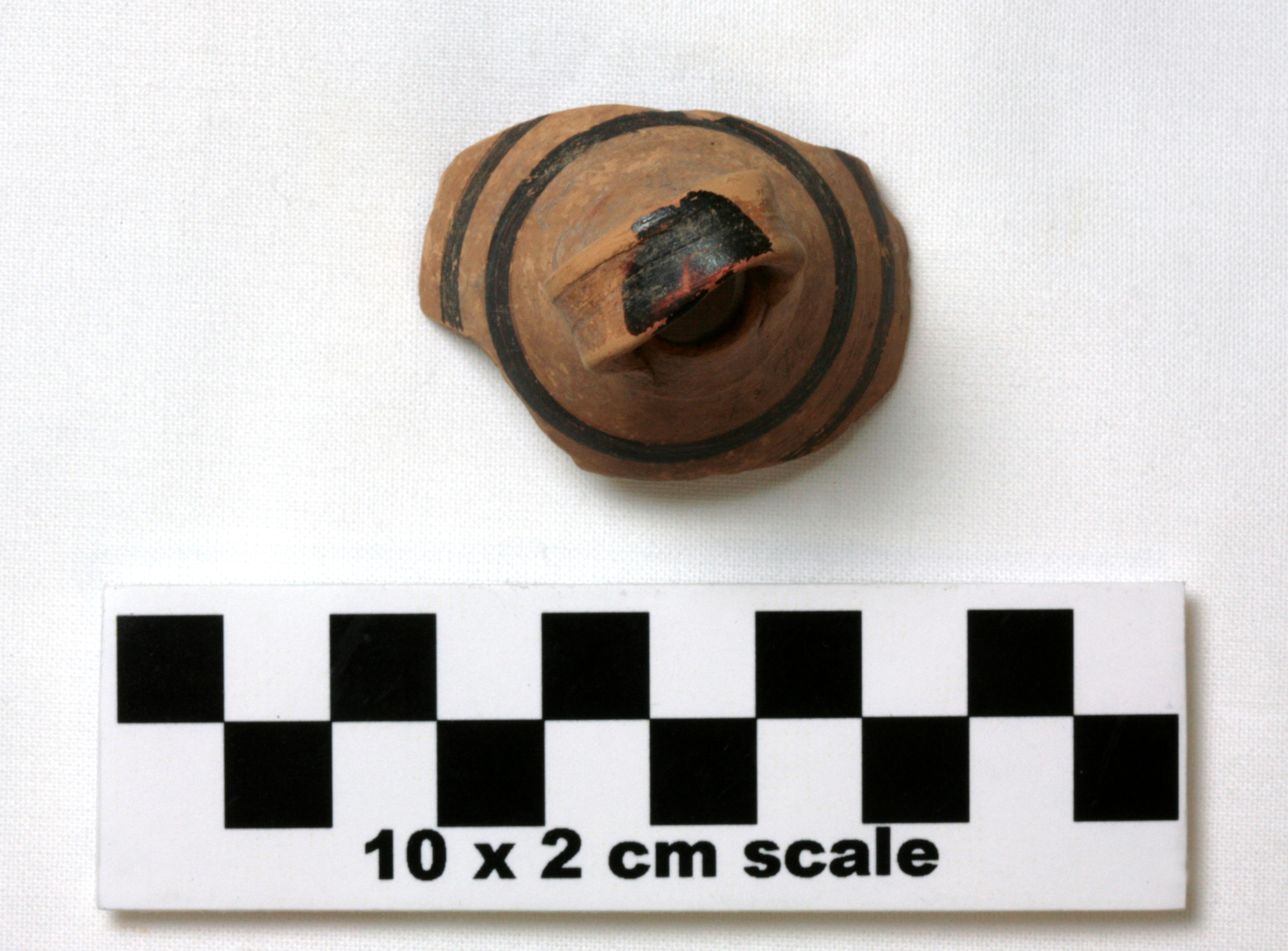 Image of item of type Pottery and color Reddish yellow