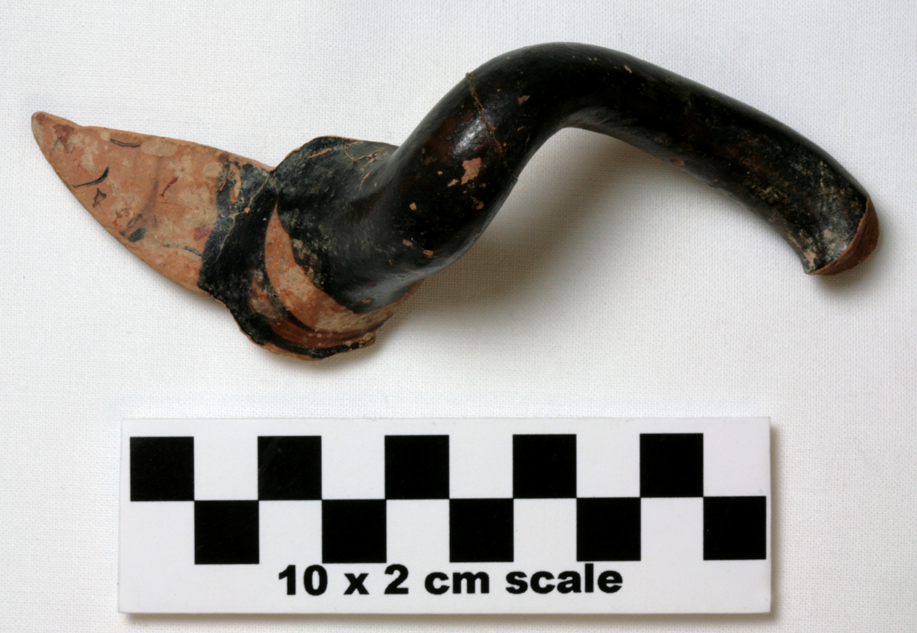 Image of item of type Pottery and color Reddish yellow