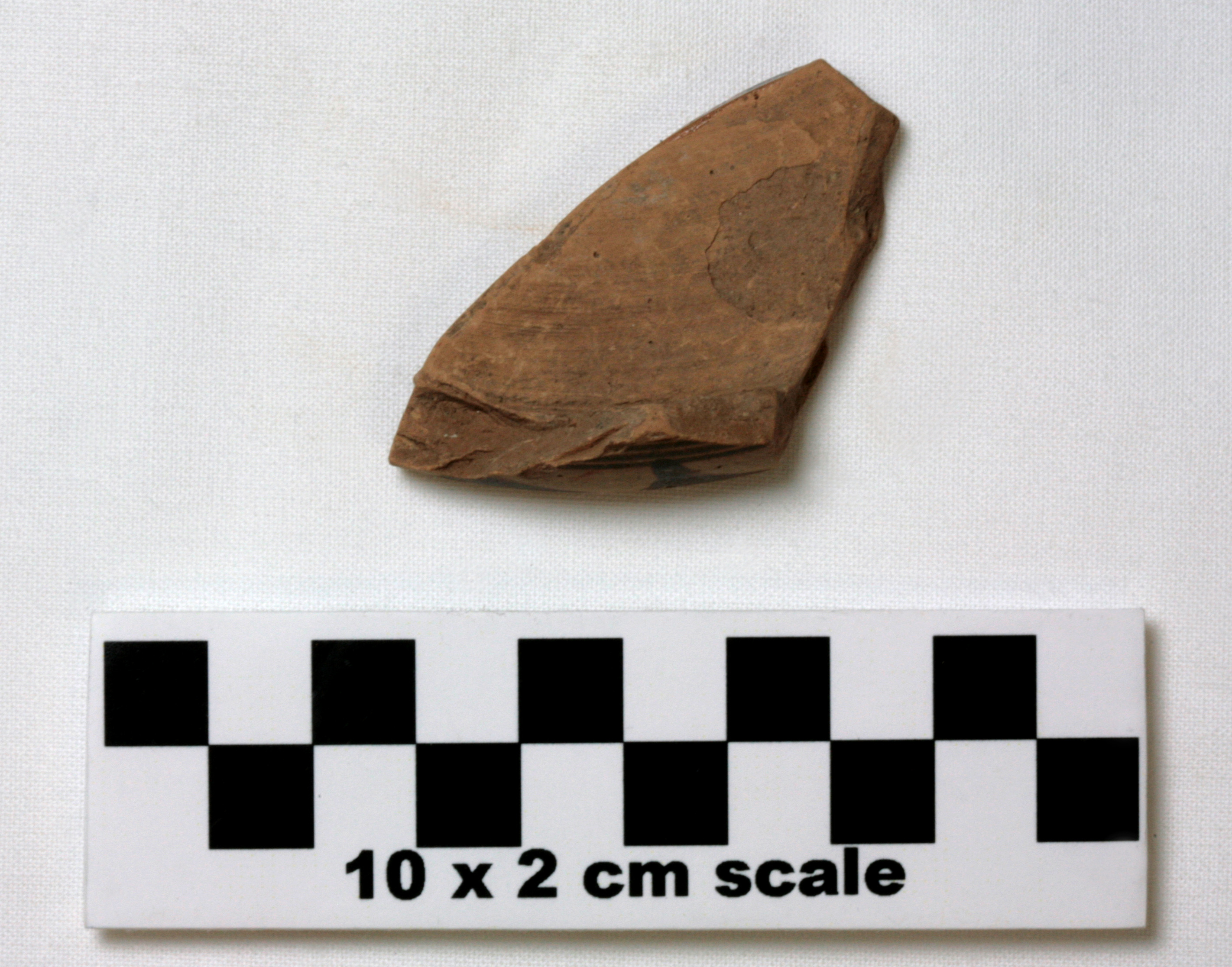 Image of item of type Pottery and color Reddish yellow