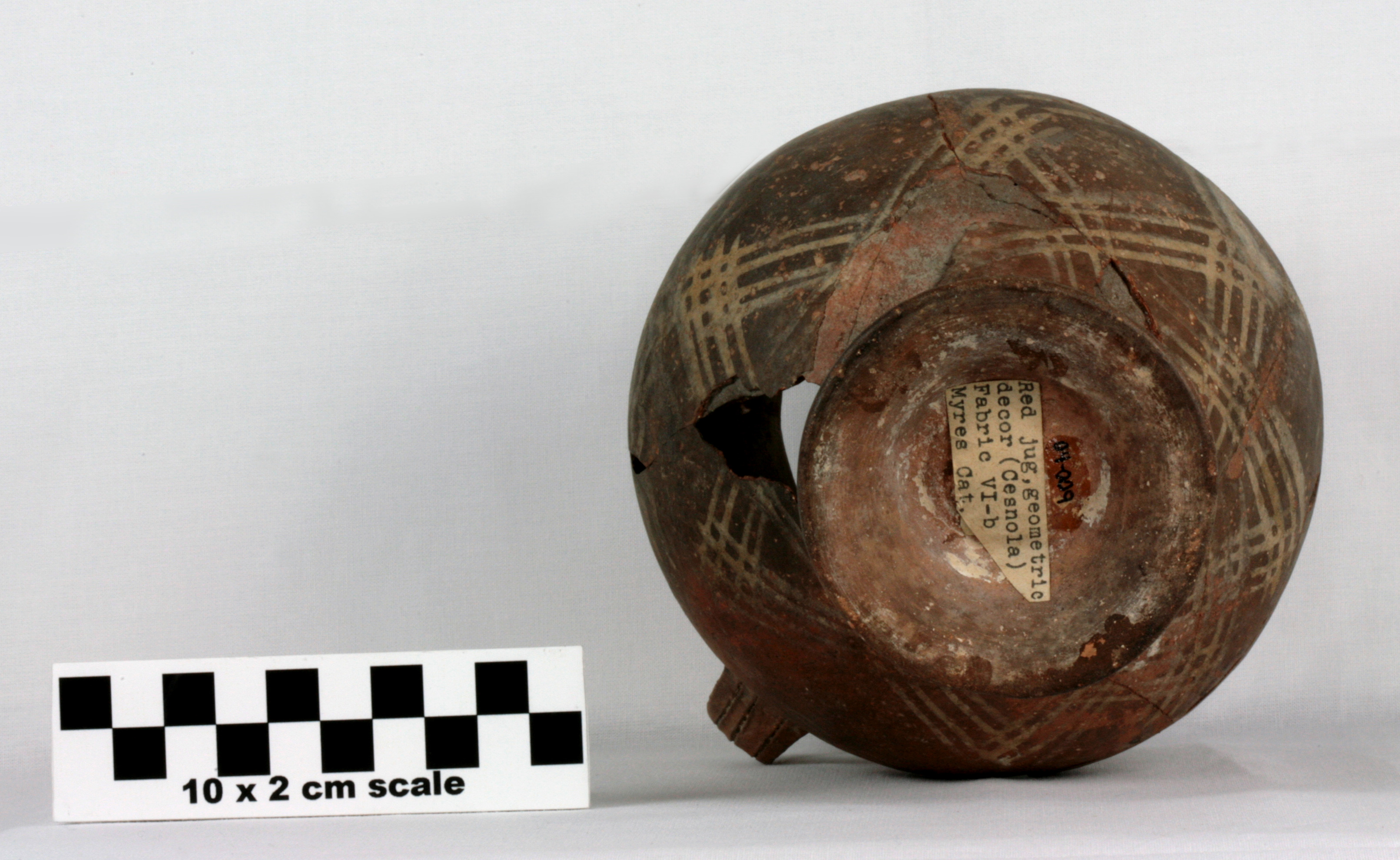 Image of item of type Pottery and color Light red