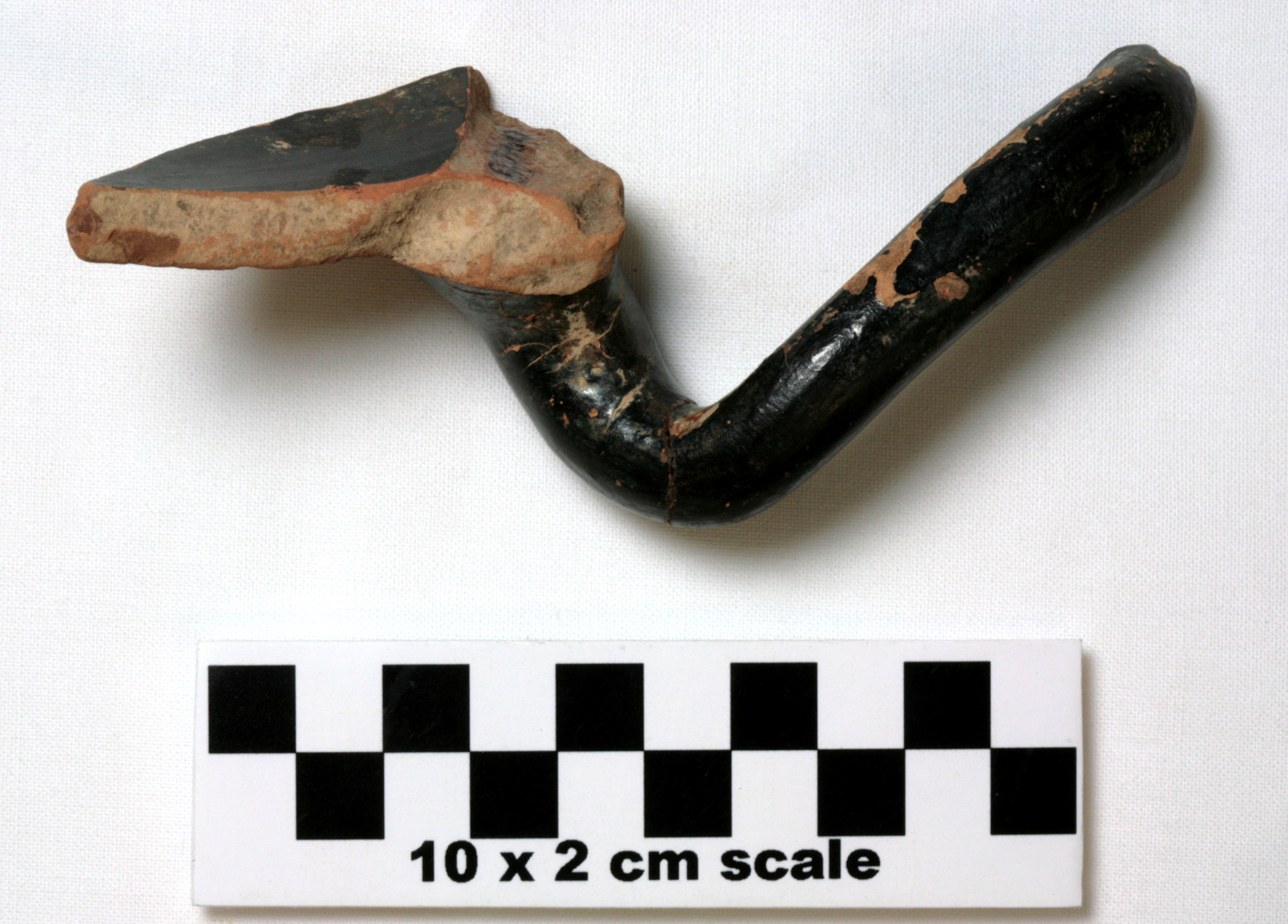 Image of item of type Pottery and color Reddish yellow