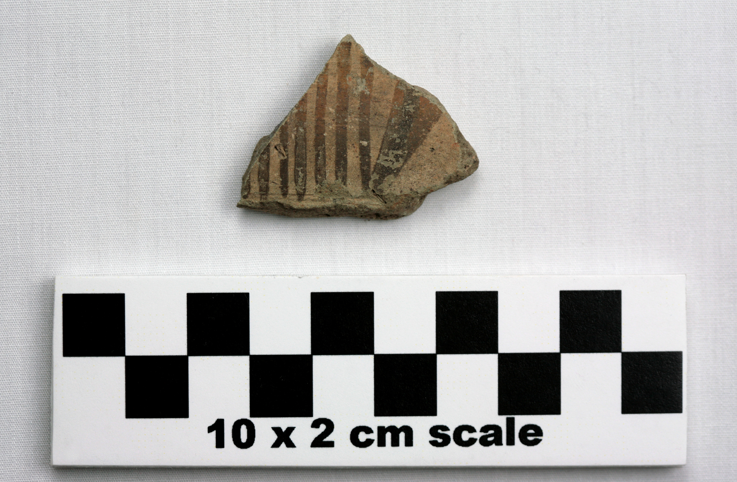 Image of item of type Pottery and color Light brownish gray