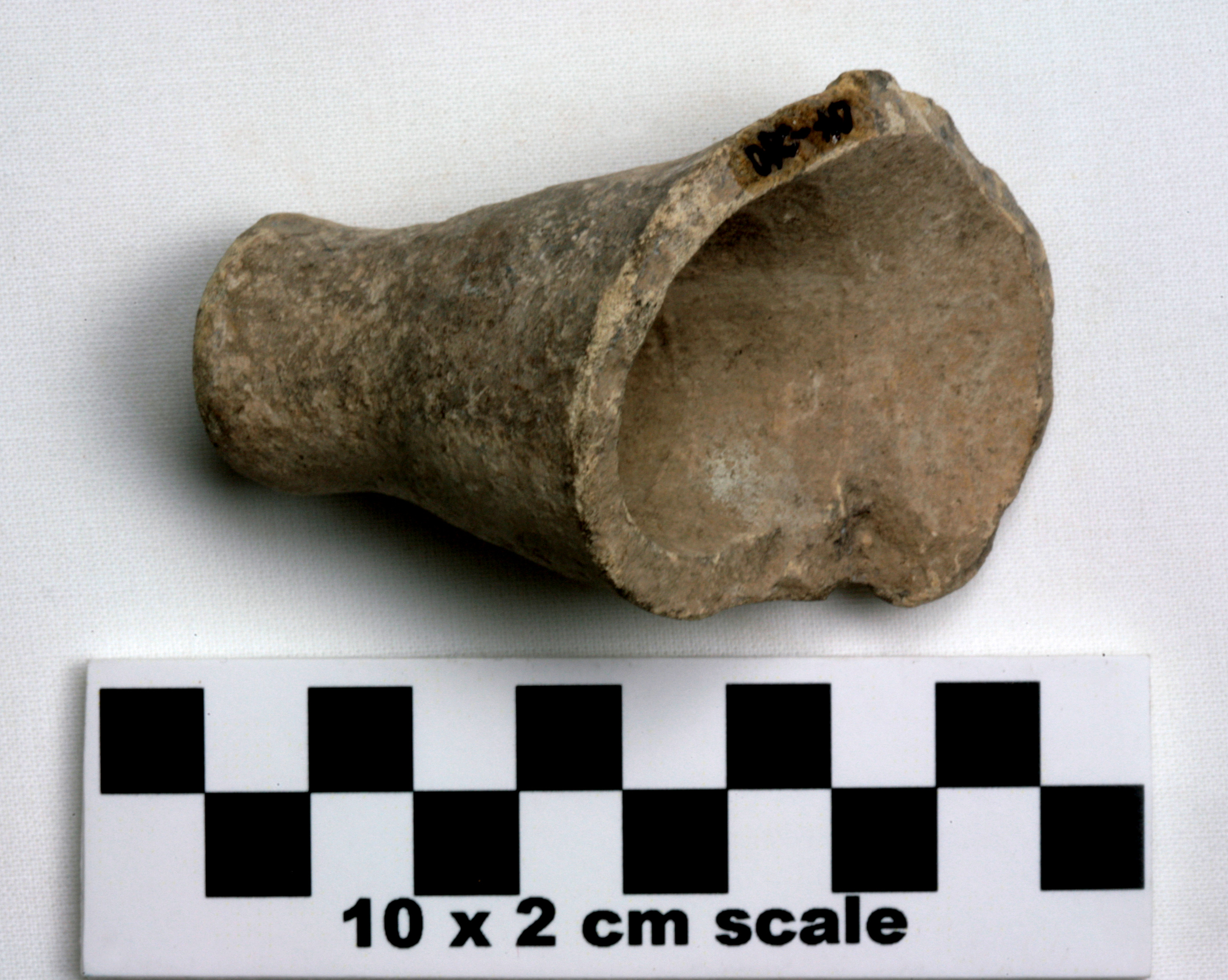 Image of item of type Pottery and color Very pale brown
