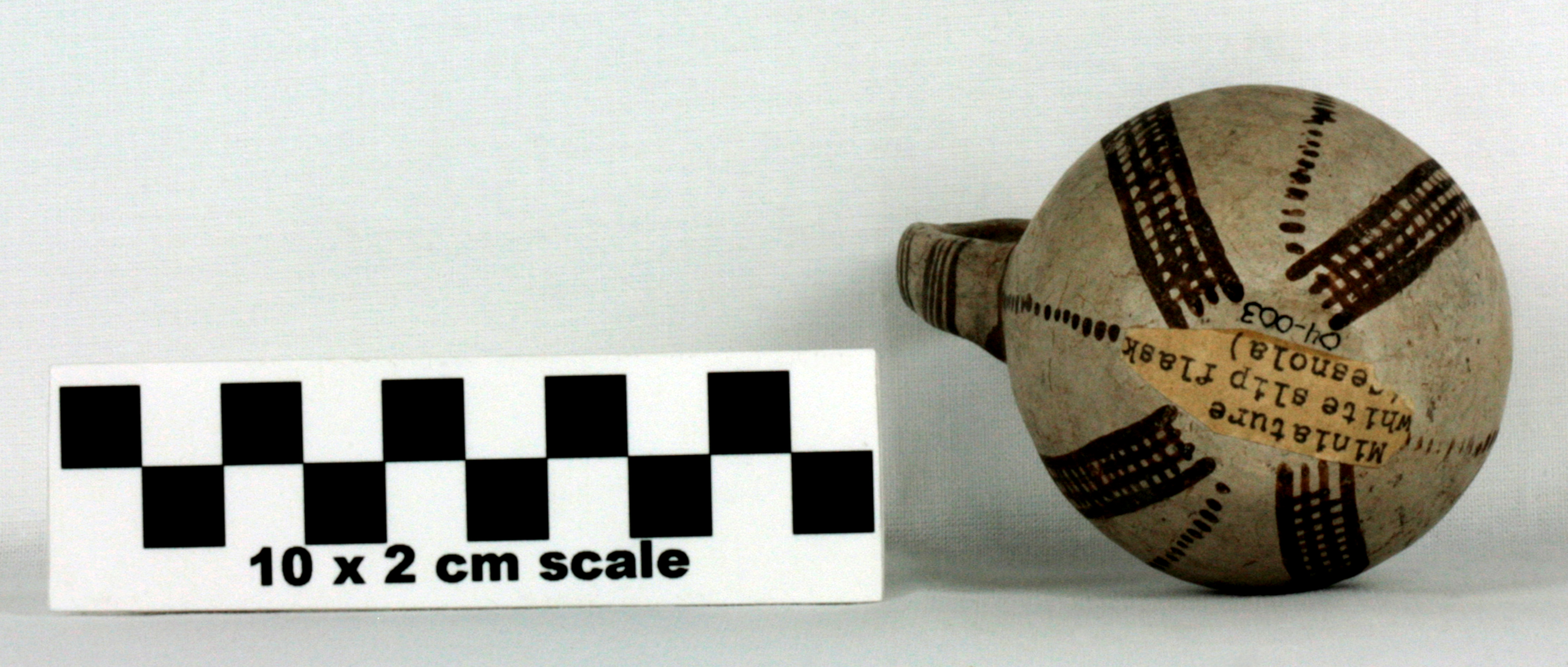 Image of item of type Pottery and color Reddish-brown (fired gray)