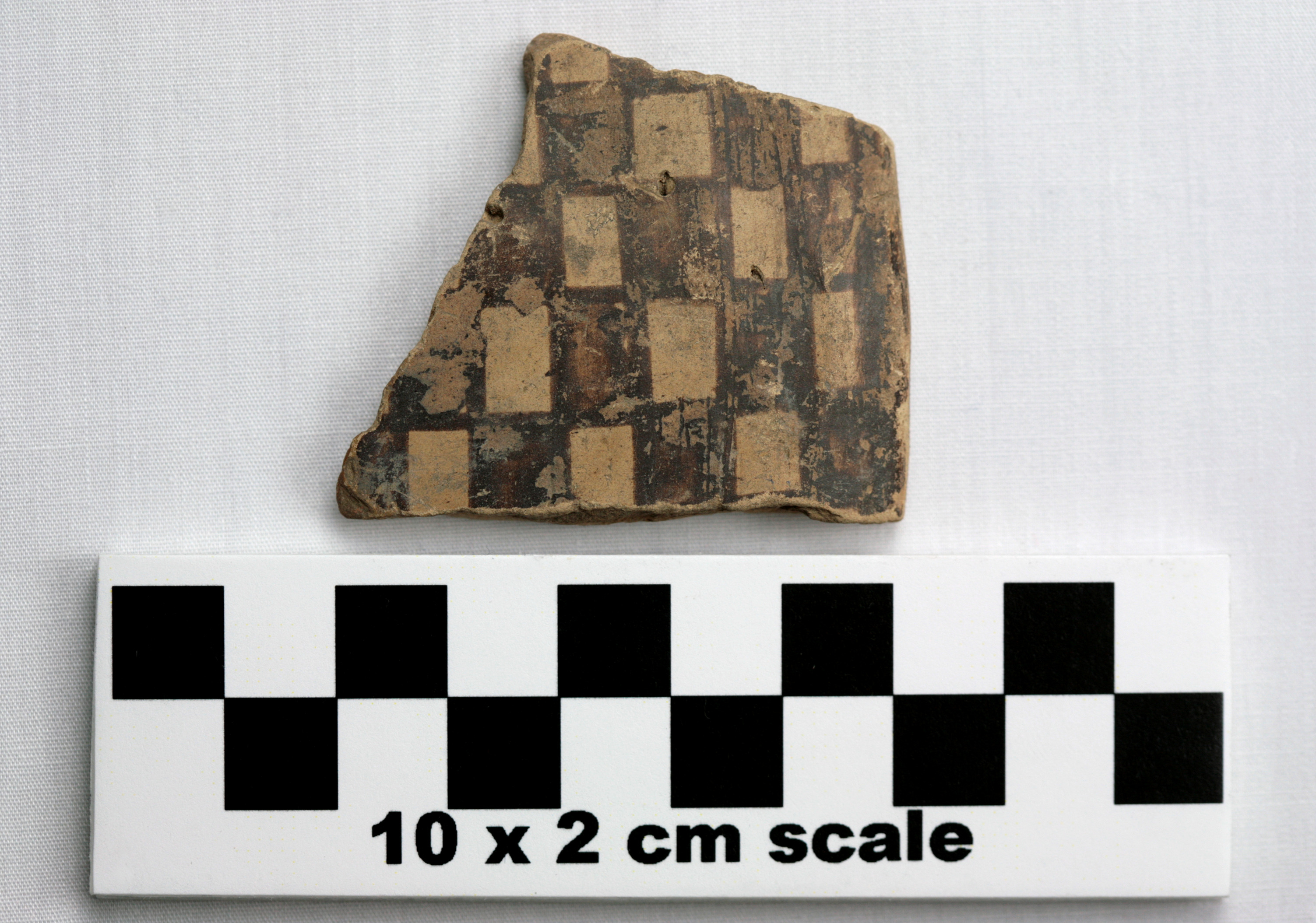 Image of item of type Pottery and color Pinkish gray