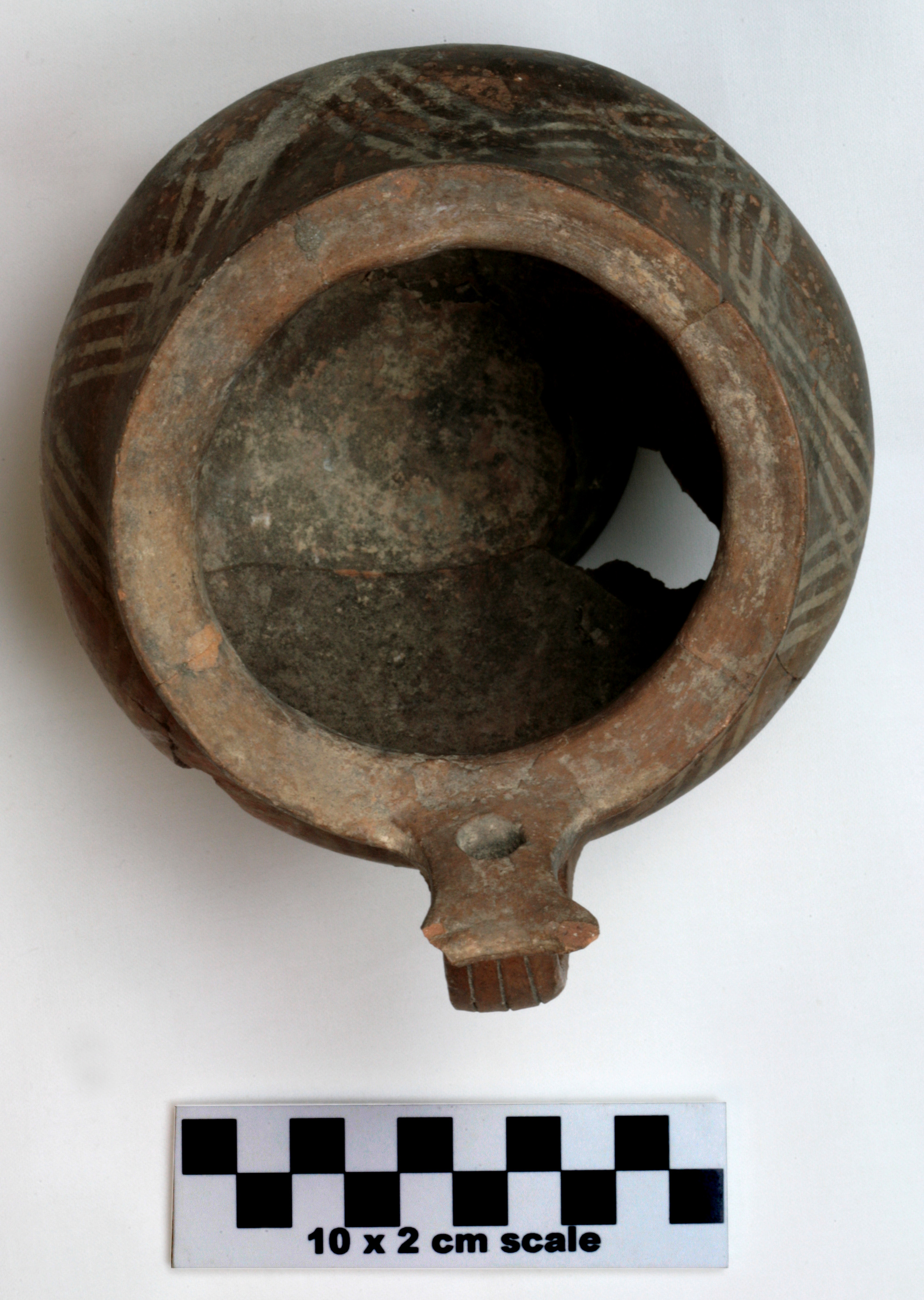 Image of item of type Pottery and color Light red